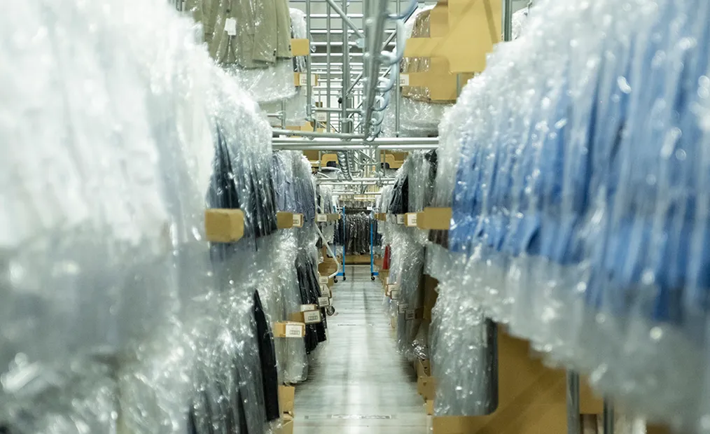 <span>在庫管理/</span><span>ディストリビュート</span>